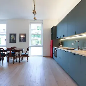 Contempora - Trilocale Fontana 22 Apartment Milan